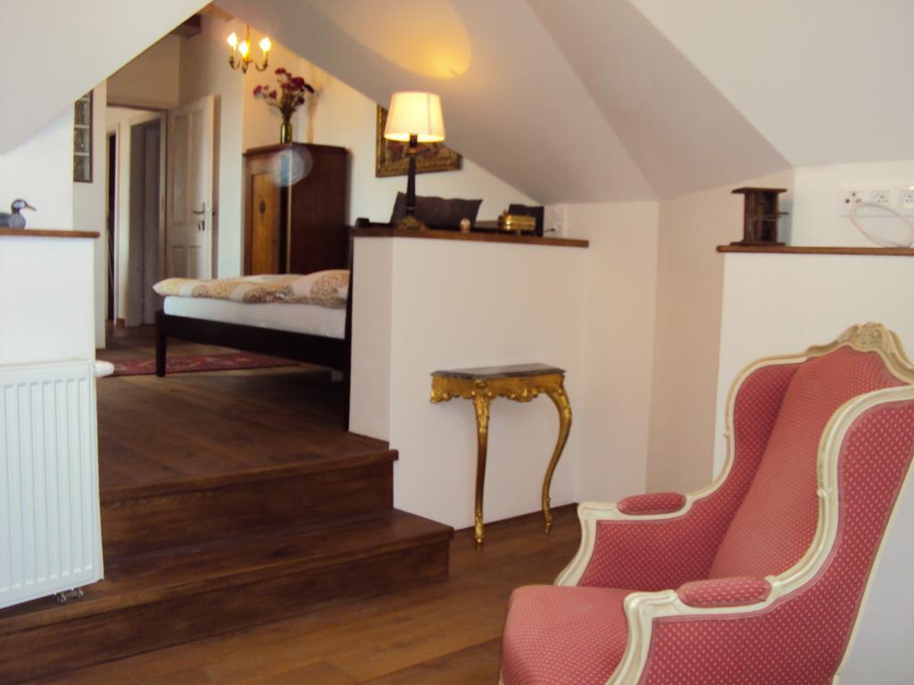 Castle Kastiel Kotesova Apartment Phòng bức ảnh