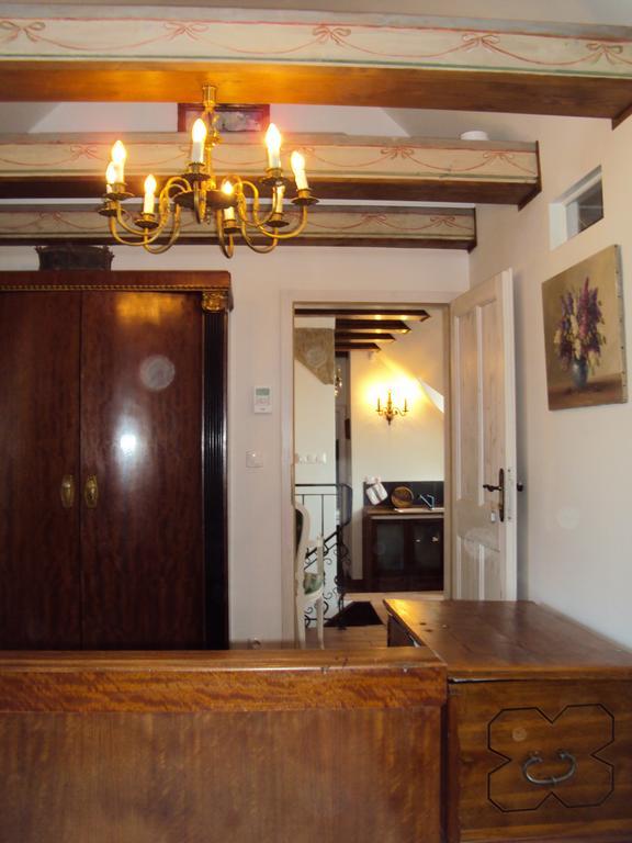 Castle Kastiel Kotesova Apartment Phòng bức ảnh